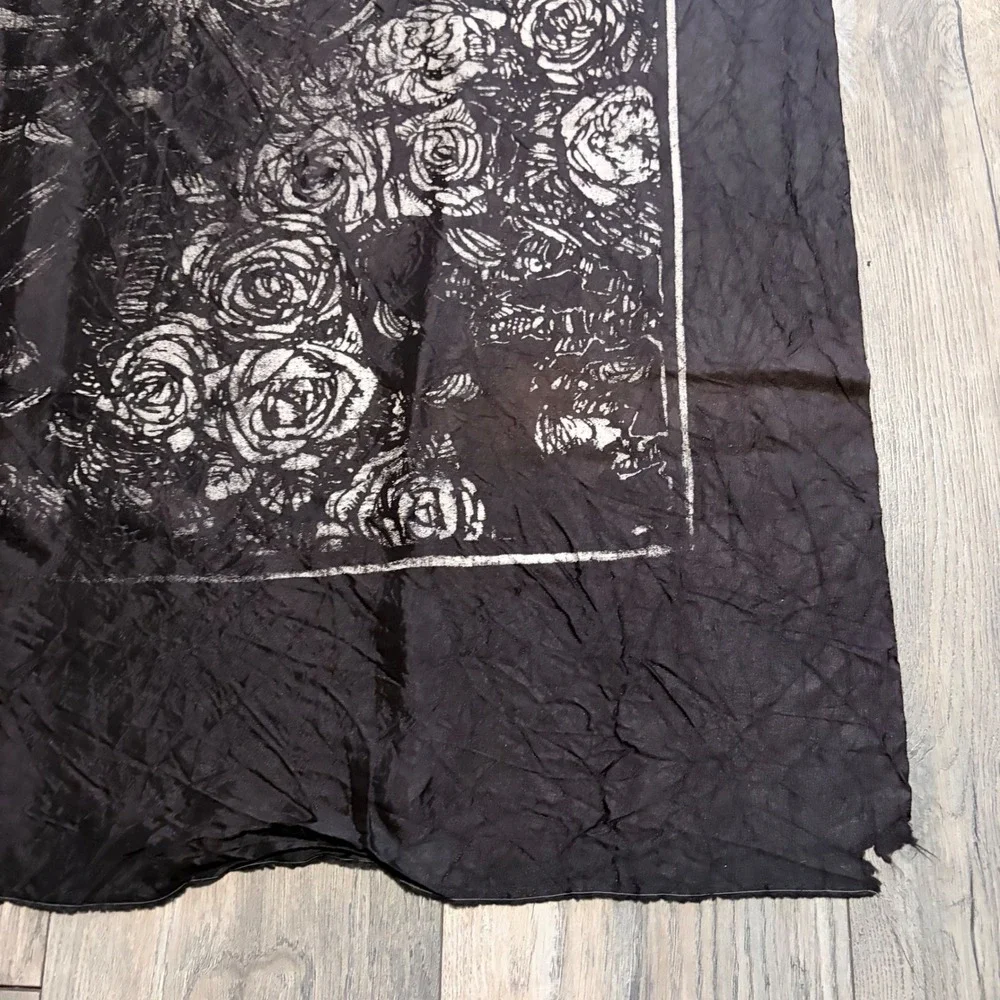 Vintage Grateful Dead Bertha Skeleton Roses Tapestry Flag Black Distressed 42x38